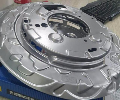 【兆恒機(jī)械】沖壓模具拉伸、成型、沖孔材料使用禁忌及折彎工藝細(xì)節(jié)處理